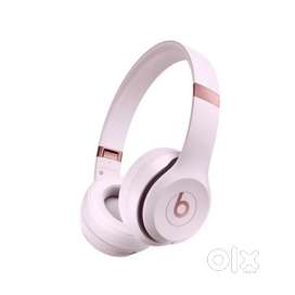 Dre Beats solo 4 up to 50H battery unused new with bil n chrger no box