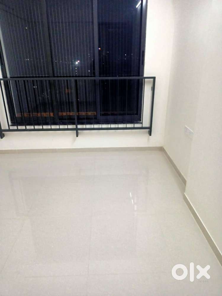 1 BHK semi furnished flat for family