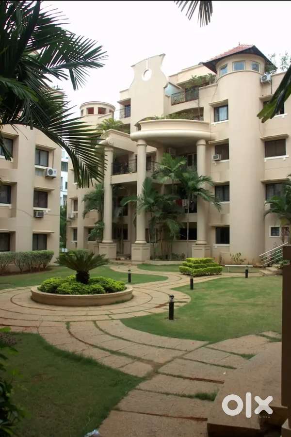 Looking for female flatmate in 3 bhk in gated society