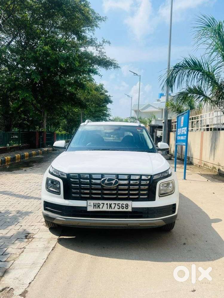 Hyundai Venue 1.2 S Plus, 2022, Petrol