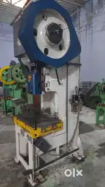 50 Ton Power Press Machine Operator