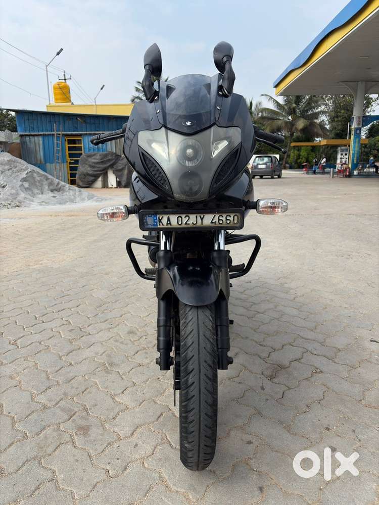 Bajaj pulsar 220 2019 model single owner insurance running