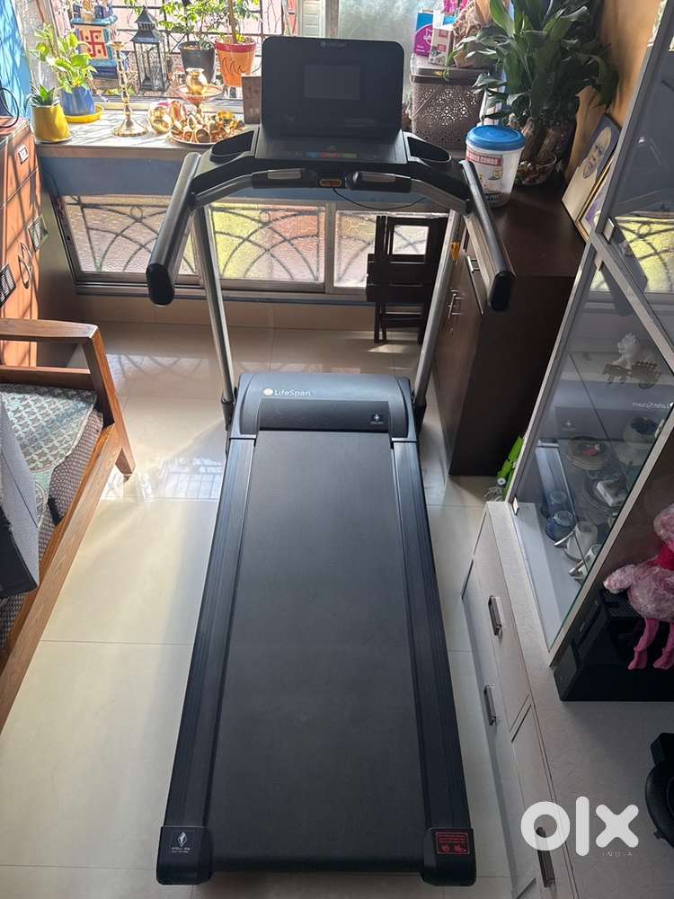 Gym Professional grade trade mill for running