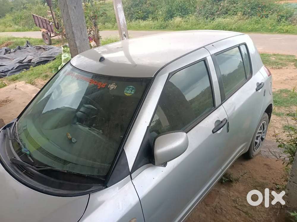 Maruti Suzuki Swift 2006 Petrol 142500 Km Driven