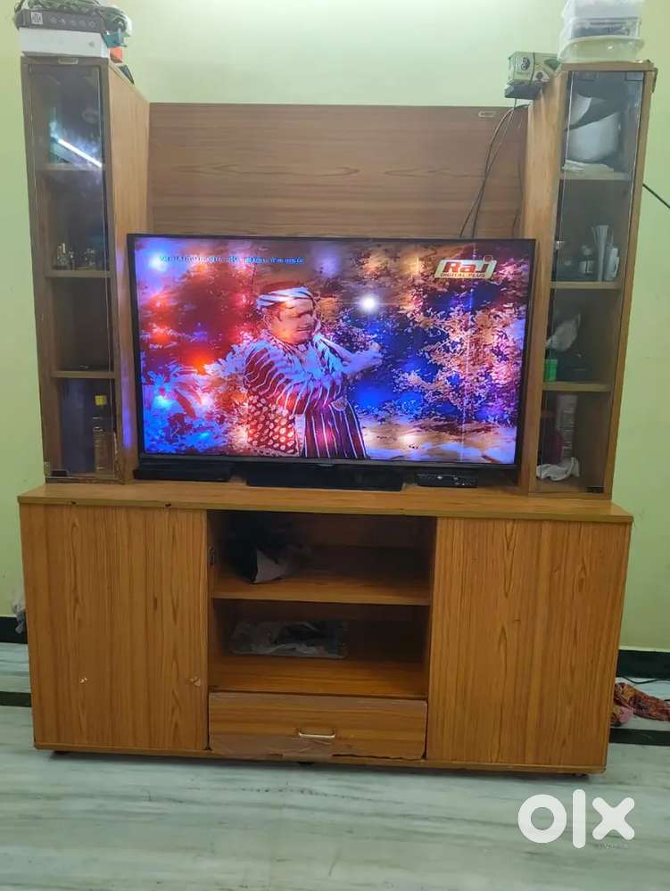 Tv showcase