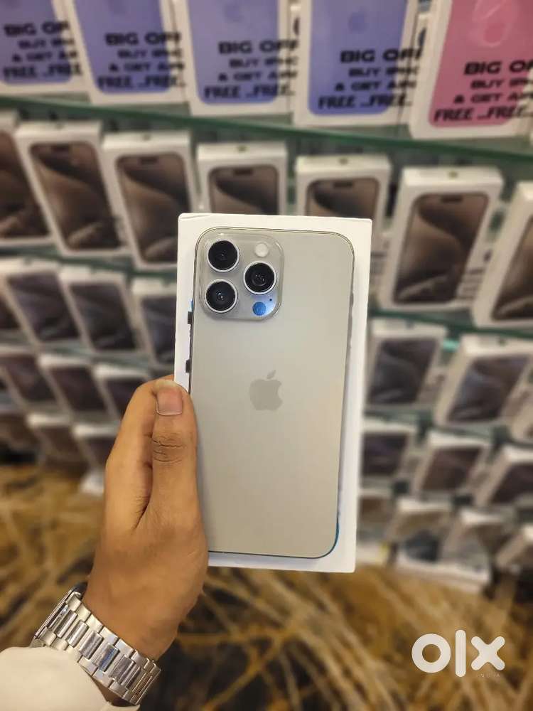 15 PRO MULTY COLOUR REFURBISHED MOBILE WE HAVE A STORE GENIUN DELLER