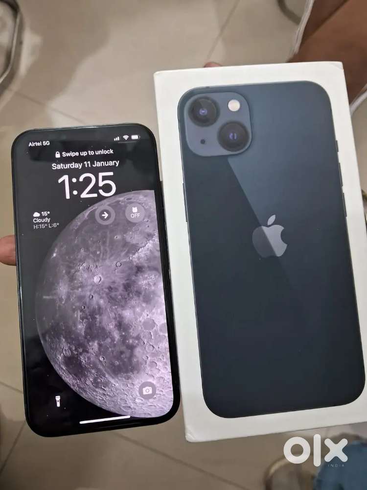 iPhone 13 128Gb 11 month warranty with all accessories