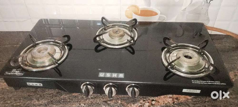 Usha 3 burners glass gas stove