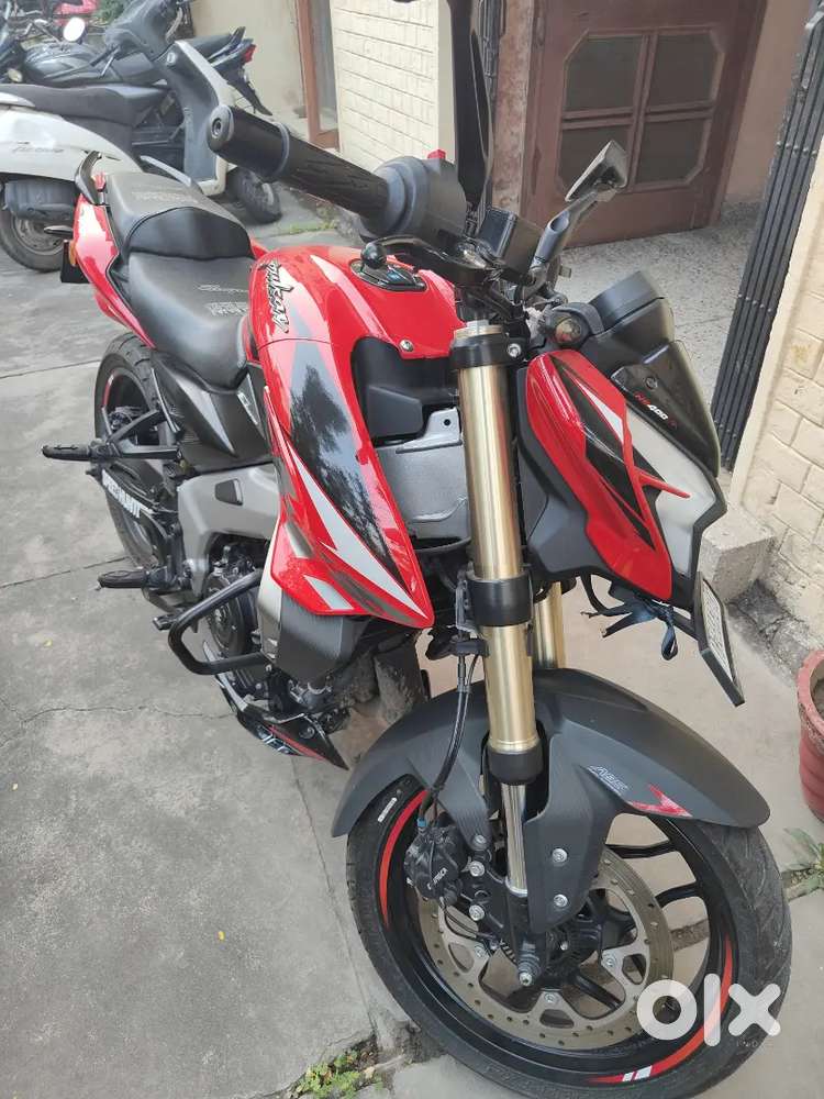 Pulsar Ns400 Brand New 6000km service record