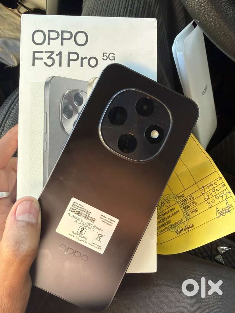 2 days old with bill and box