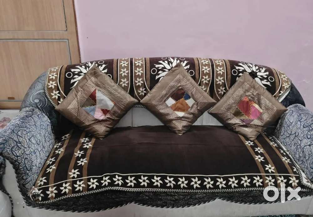 5 SEATER SOFA