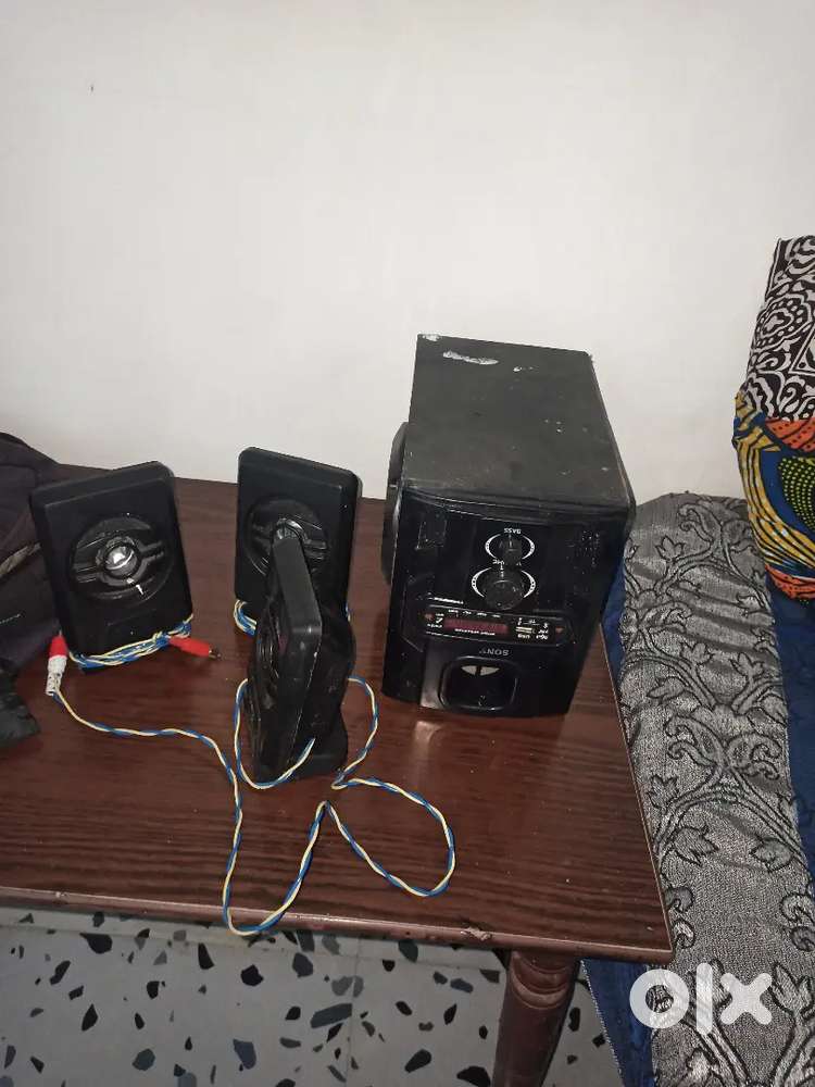 Bluetooth Sony speaker