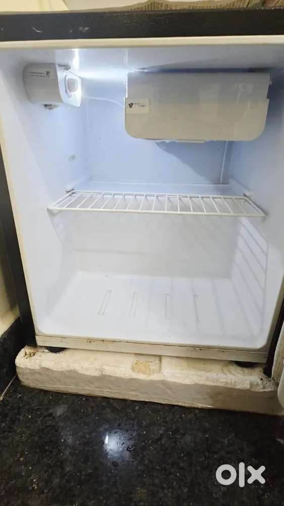 Croma 45 litre 2 star single mini refiginator 7mnth before I brought .