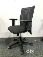 Featherlite brand office chair at resonable price