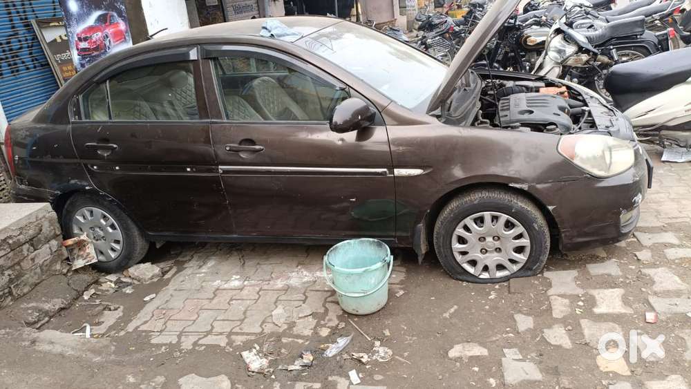 Hyundai Verna 2006-2009 CRDi SX ABS, 2006, Diesel