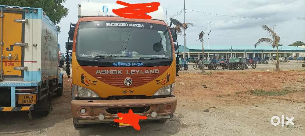 Ashok Leyland boss fish container box vechile
