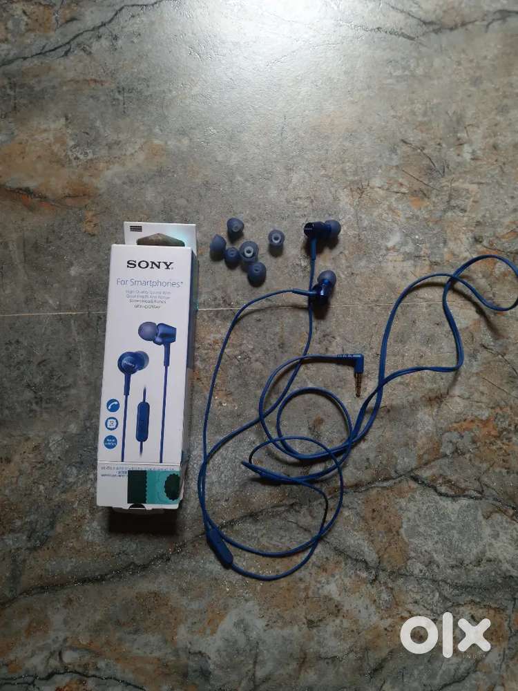 Sony MDR EX255AP with mic best for Gaming