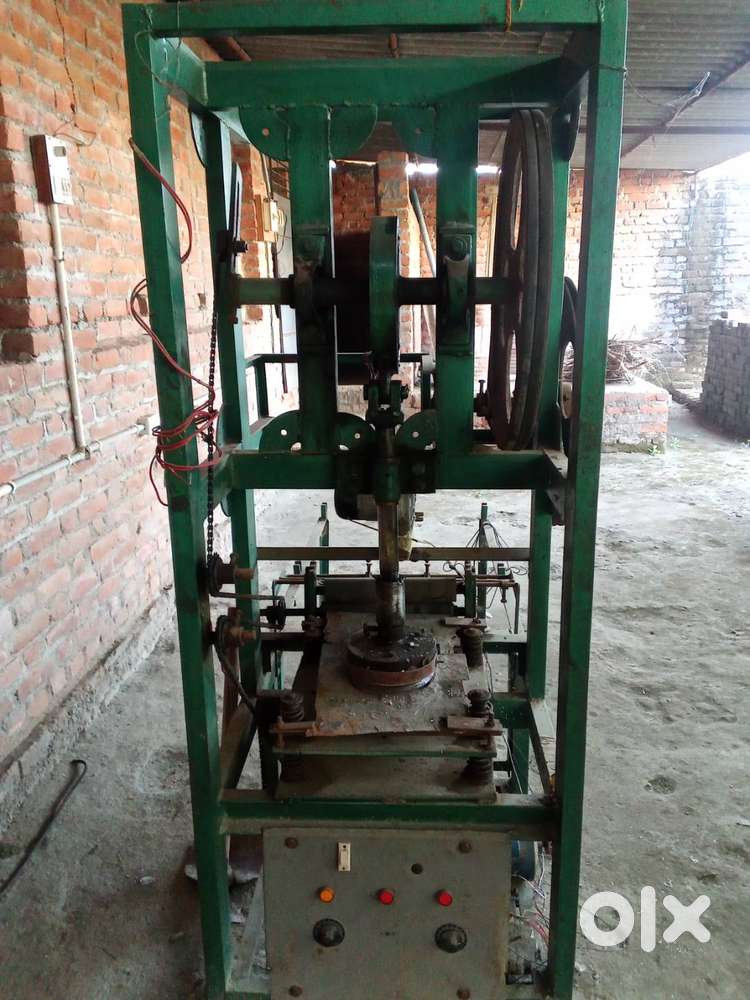 Dona pattal banane ki machine