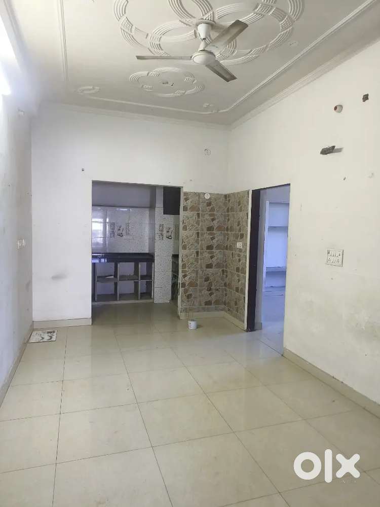 For 2-3 members ( only for family and girls )