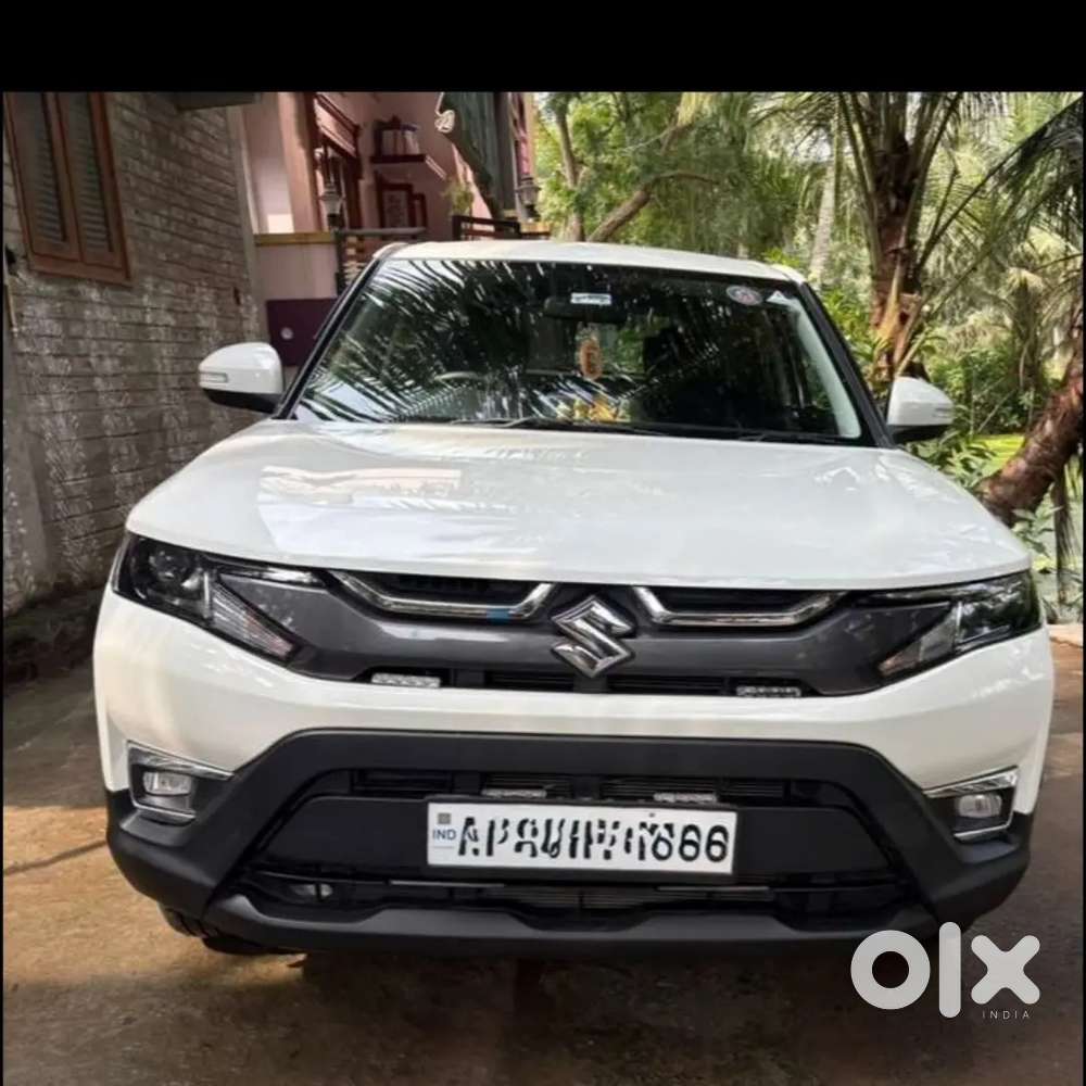 Maruti Suzuki Brezza 2025 Petrol 5500 Km Driven
