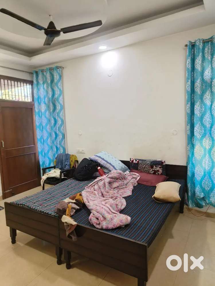 Looking for a Female Flatmate