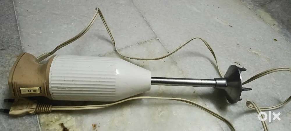 Good condition hand blender