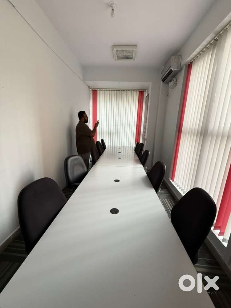 Shared office space for rent