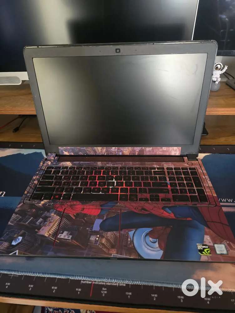 Dell Inspiron 5577
