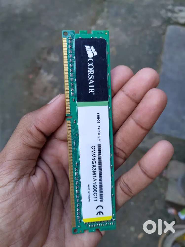 CORSAIR DDR3 4GB Ram