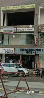 First Floor Front Facing corner Shop for Rent