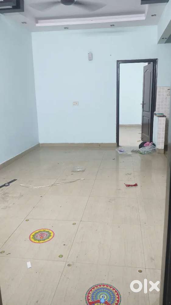 2bhk for Big size vasundhara 2b front Park facing