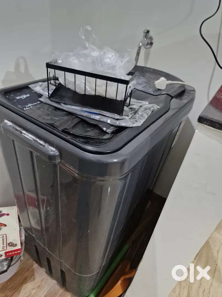 Whirpool semi automatic washing machine