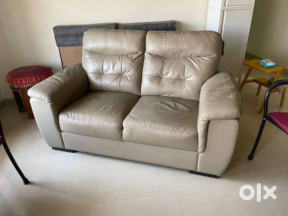 2 seater Leather Sofa for Sale