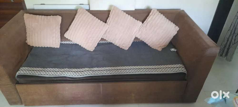 4 seater sofa cum bed 4 Yr old