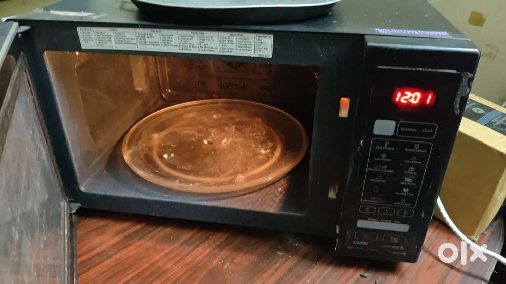 Samsung oven CE1041DFB 28 litre,52 auto cook menu cloud kitchen bakery