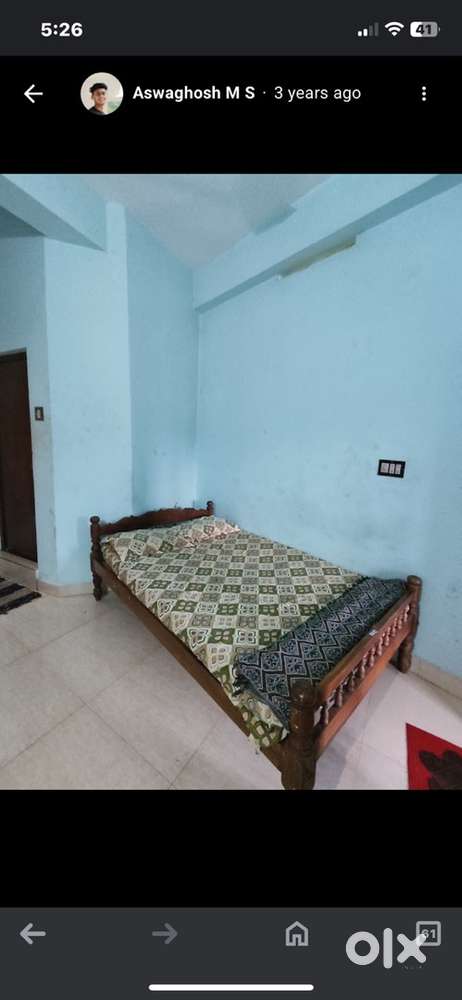 4 bedroom 3 attached bathrooms