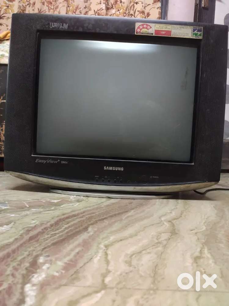 Samsung Ultra Slim TV & CCN Den Box
