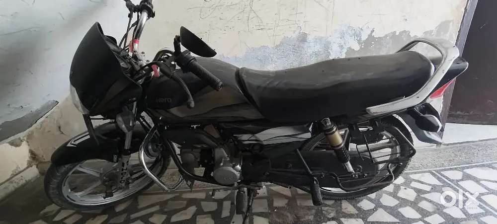 HF Deluxe motorcycle 2021 model jila Palwal