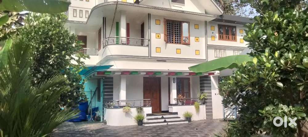 1.10 crore for house with 12 cent plot