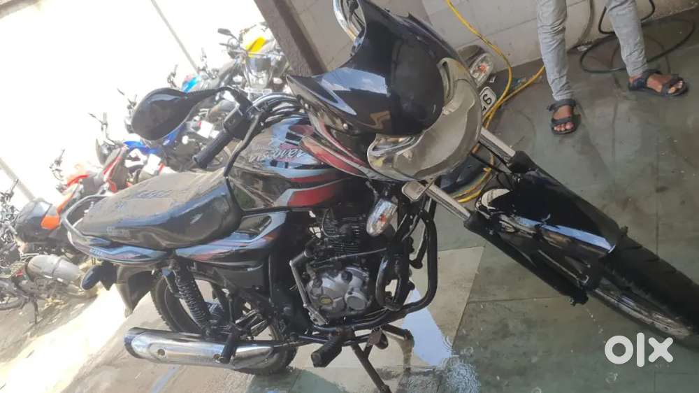 Bajaj discover 100cc good condition shelf ok buttary new all paper ok