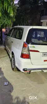Toyota Innova Crysta 2.8 ZX AT, 2014, Diesel
