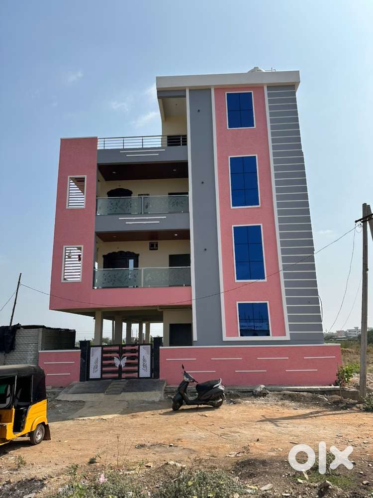 3 bed room house for rent