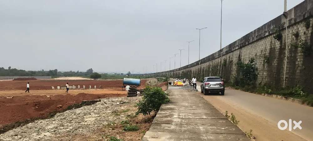 AVADI KATTUR WOMEN SIPCORD NEAR COMMERCIAL LAND FOR SALE.