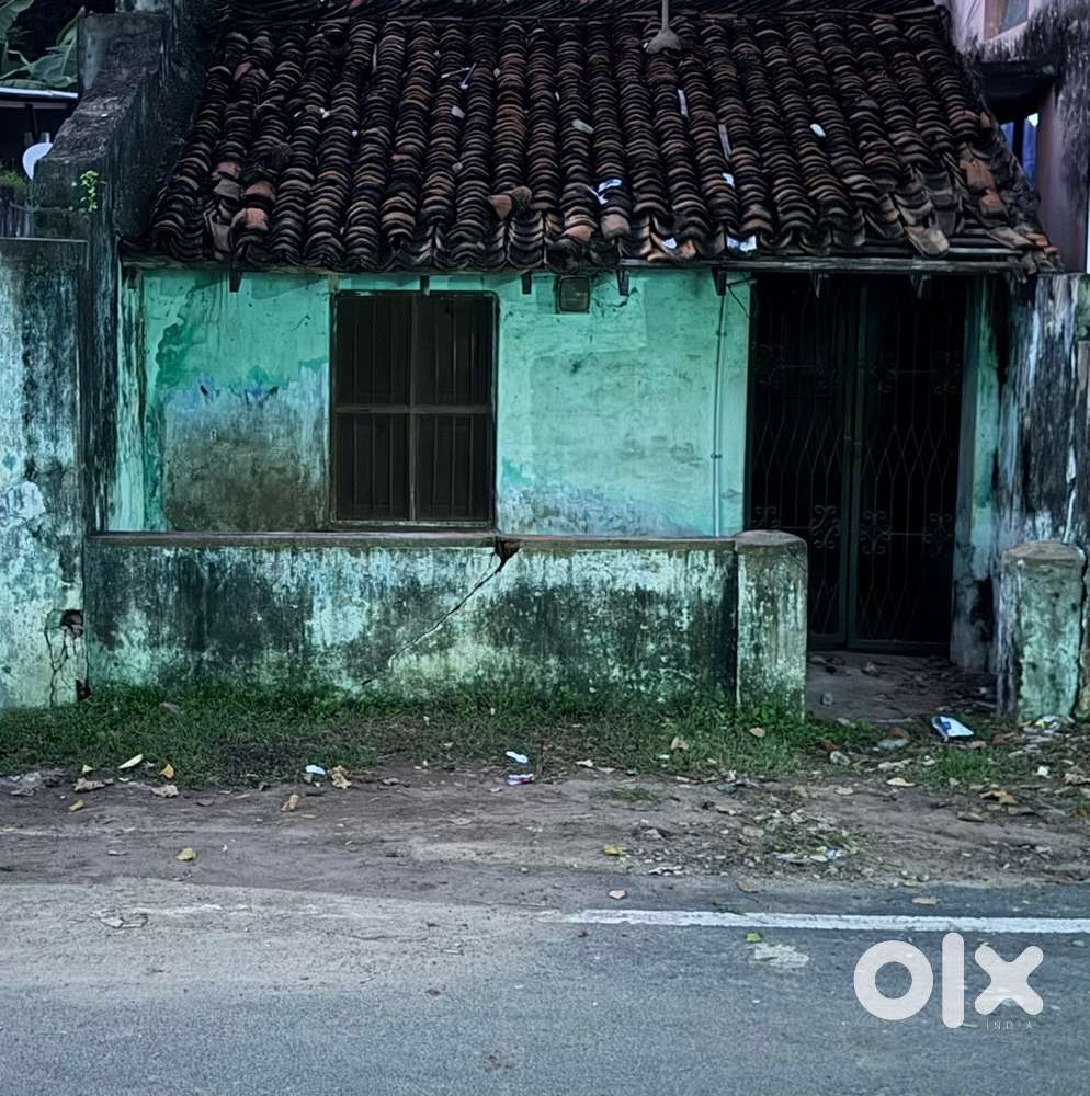 Sales Pokadai main road