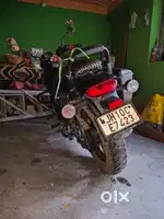Avenger 160 street