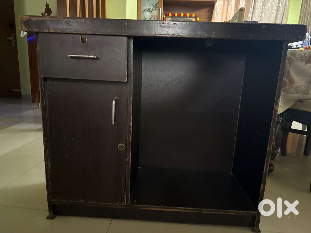 Computer Table good Condition