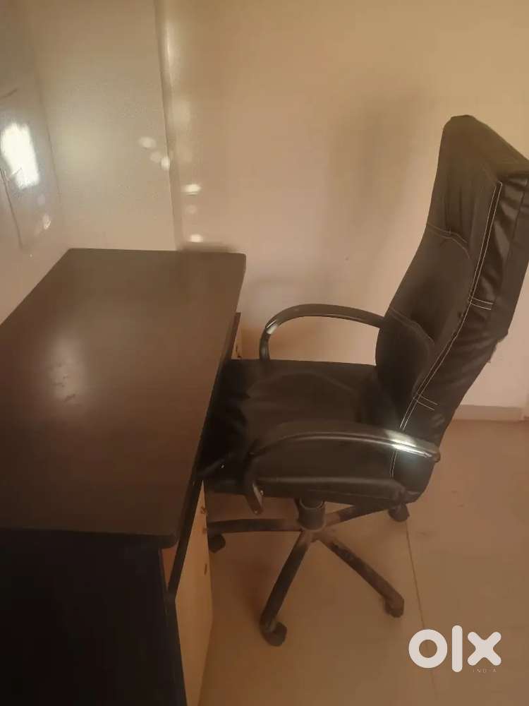 Chair & Table for Sale – Urgent!