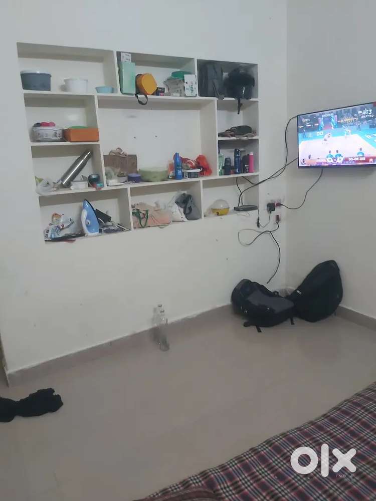 Need a male roommate