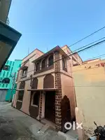 Luxury room available for rent, parking area available for bikes