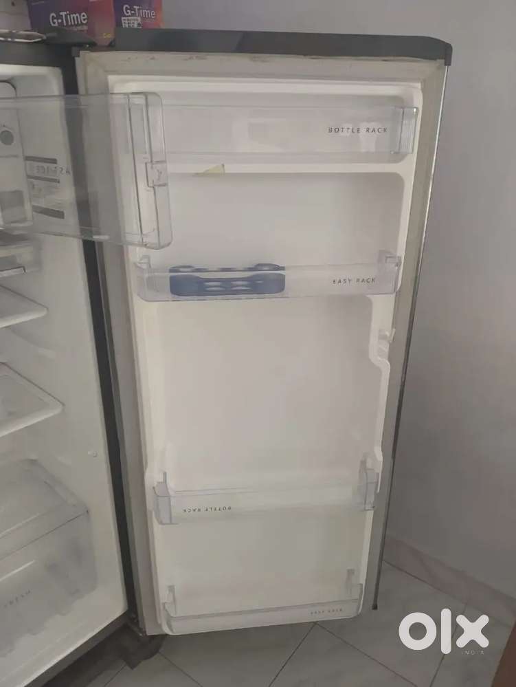 Whirlpool  230 ltr new good condition silver color